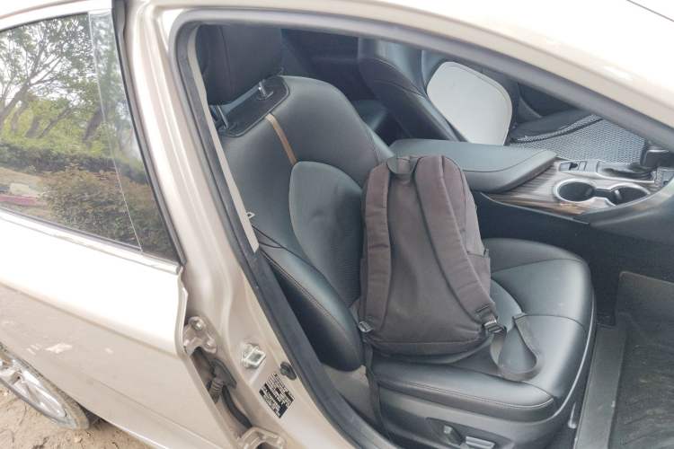 Used Toyota Camry 2019 2.0G Luxury Edition China VI Standard Right Front Seat