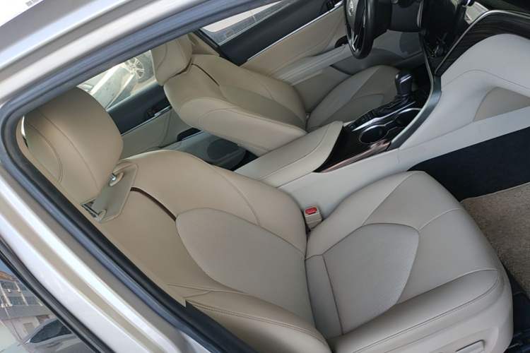 Used Toyota Camry 2019 2.5G Luxury Edition China VI Standard Right Front Seat