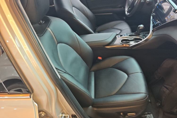 Used Toyota Camry 2019 Revised Version 2.0G Luxury Edition Right Front Seat