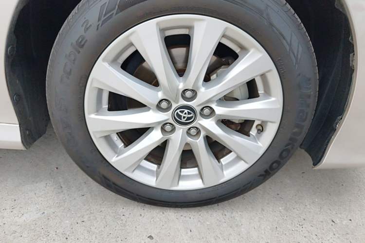 Used Toyota Camry 2019 2.0G Luxury Edition China VI Standard Right Front Wheel Hub