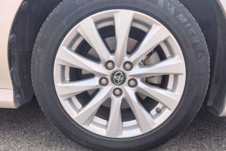 Used Toyota Camry 2019 2.0G Luxury Edition China VI Standard Right Front Wheel Hub
