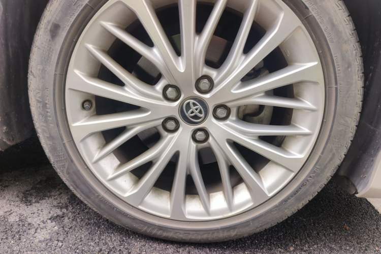Used Toyota Camry 2019 2.5G Luxury Edition China VI Standard Right Front Wheel Hub
