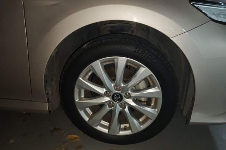 Used Toyota Camry 2019 2.0G Luxury Edition China VI Standard Right Front Wheel Hub