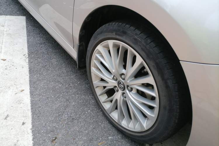 Used Toyota Camry 2019 2.5G Luxury Edition China VI Standard Right Front Wheel Hub