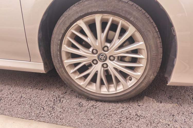 Used Toyota Camry 2019 Revised Version 2.5G Luxury Edition Right Front Wheel Hub