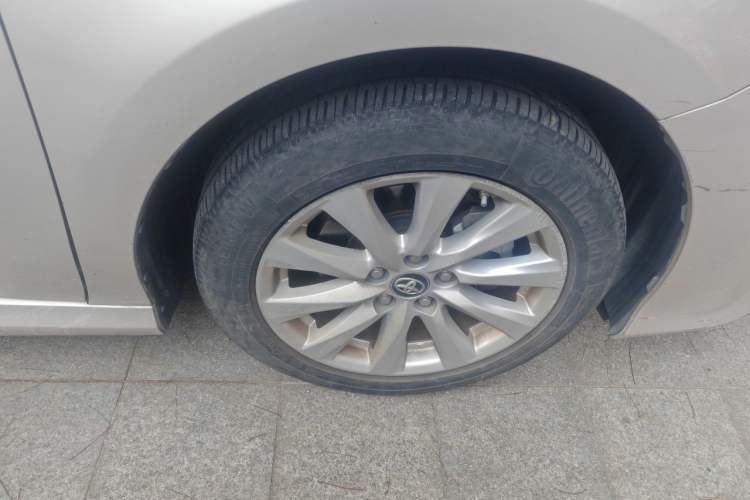 Used Toyota Camry 2019 Revised Version 2.0G Luxury Edition Right Front Wheel Hub