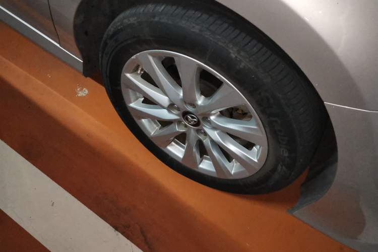 Used Toyota Camry 2019 2.0G Luxury Edition China VI Standard Right Front Wheel Hub