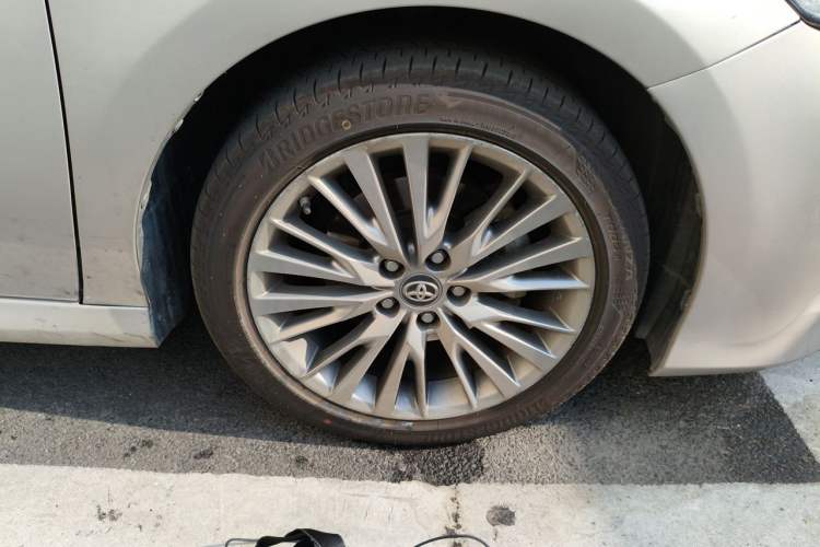 Used Toyota Camry 2019 Dual-Engine 2.5 HG Luxury Edition China VI Standard Right Front Wheel Hub