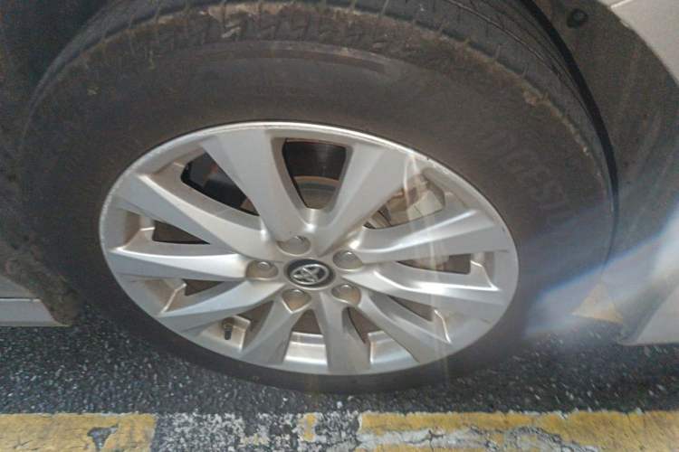 Used Toyota Camry 2019 2.0G Luxury Edition China V Standard Right Front Wheel Hub