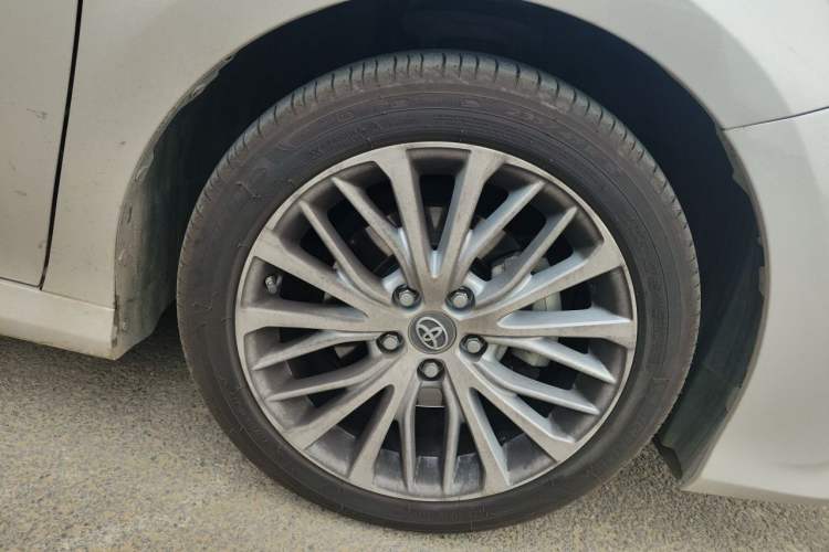 Used Toyota Camry 2019 Revised Version 2.5G Luxury Edition Right Front Wheel Hub