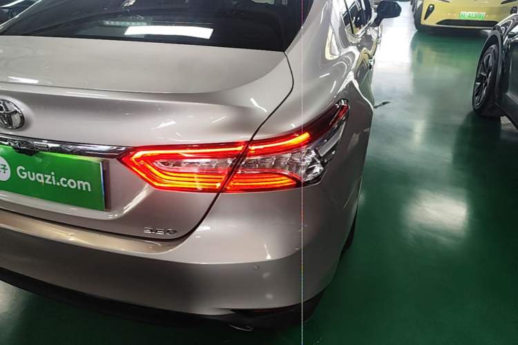 Used Toyota Camry 2019 2.5G Luxury Edition China VI Standard Right Rear Taillight