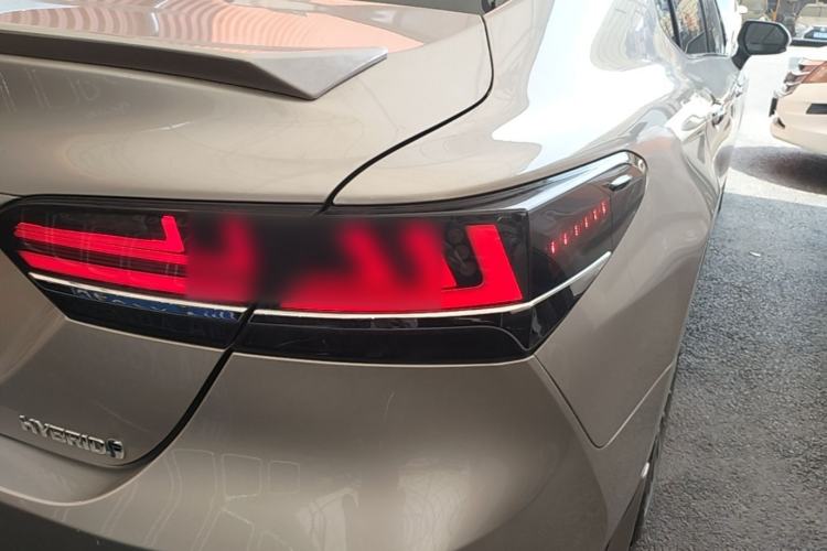 Used Toyota Camry 2019 Revised Version Dual-Engine 2.5 HG Luxury Edition Right Rear Taillight