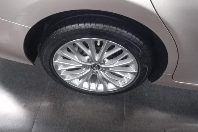 Used Toyota Camry 2019 2.5G Luxury Edition China VI Standard Right Rear Wheel Hub