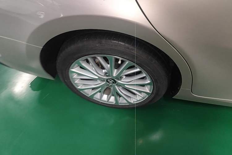 Used Toyota Camry 2019 2.5G Luxury Edition China VI Standard Right Rear Wheel Hub