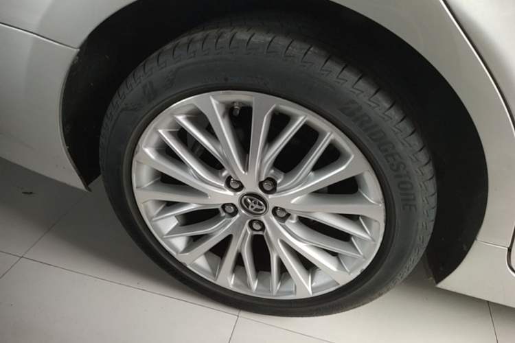 Used Toyota Camry 2019 2.5G Luxury Edition China VI Standard Right Rear Wheel Hub