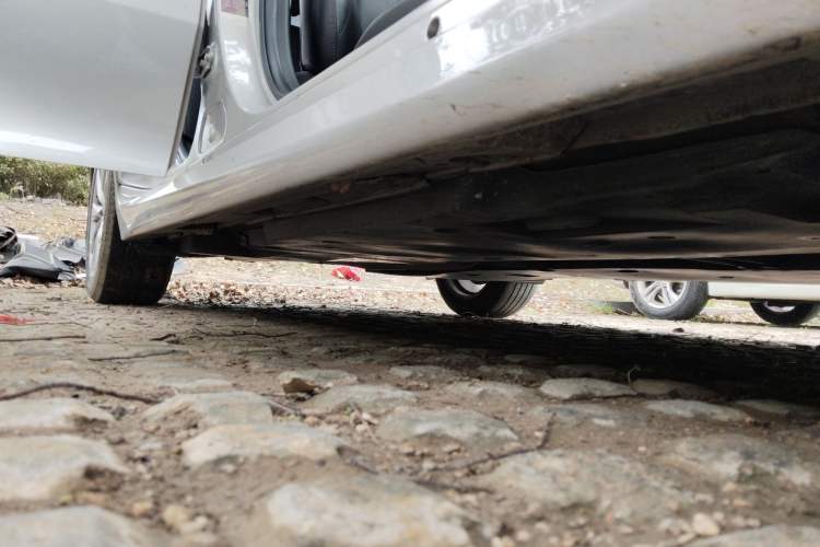 Used Toyota Camry 2019 2.0G Luxury Edition China VI Standard Right Side Sill