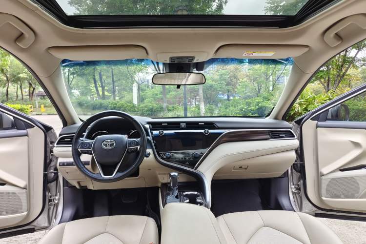 Used Toyota Camry 2019 2.0G Luxury Edition China VI Standard Roof