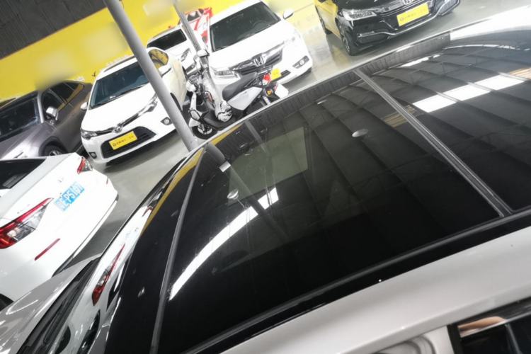 Used Toyota Camry 2019 Dual-Engine 2.5 HG Luxury Edition China VI Standard Roof