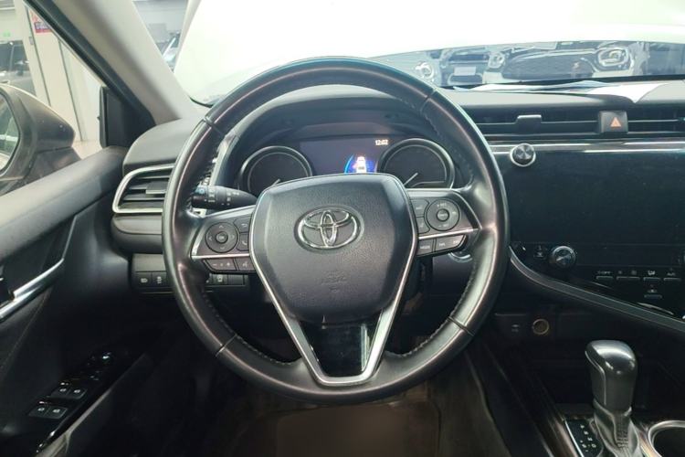 Used Toyota Camry 2019 2.5G Luxury Edition China VI Standard Steering Wheel