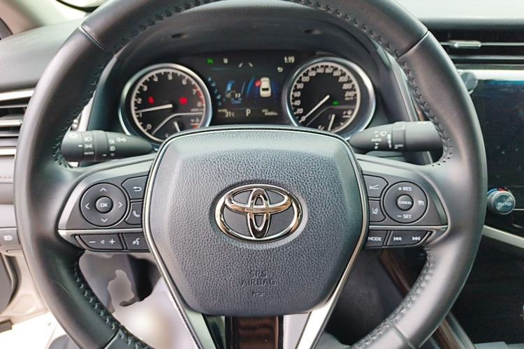 Used Toyota Camry 2019 2.0G Luxury Edition China VI Standard Steering Wheel