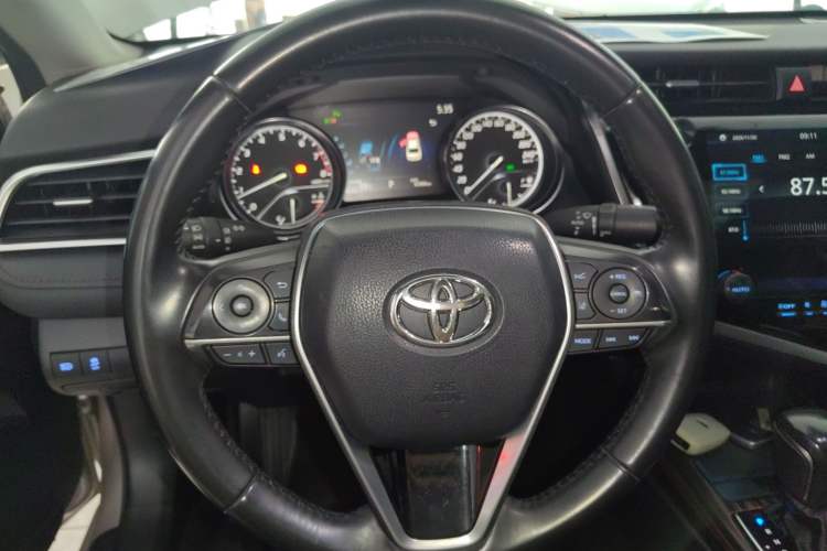 Used Toyota Camry 2019 2.0G Luxury Edition China VI Standard Steering Wheel