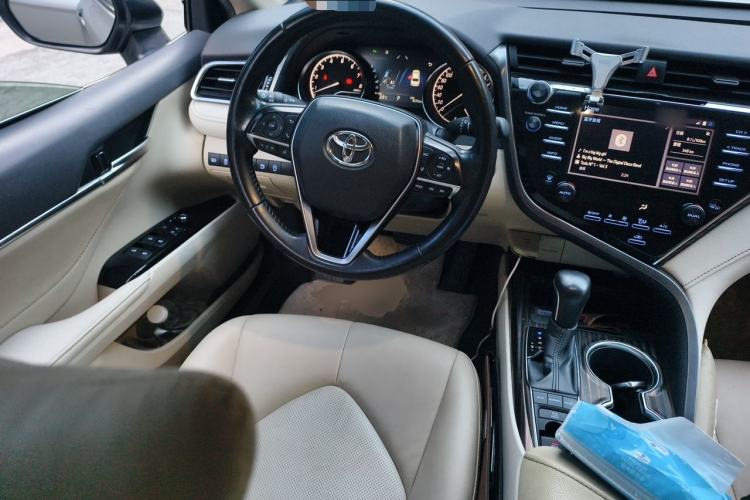 Used Toyota Camry 2019 2.5G Luxury Edition China VI Standard Steering Wheel