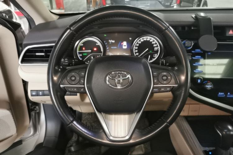 Used Toyota Camry 2019 Dual-Engine 2.5 HG Luxury Edition China VI Standard Steering Wheel