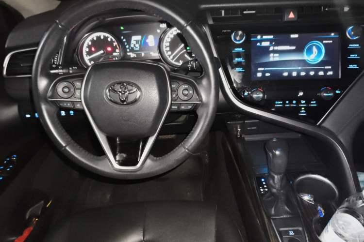 Used Toyota Camry 2019 Revised Version 2.0G Luxury Edition Steering Wheel
