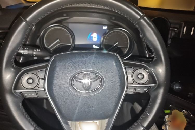 Used Toyota Camry 2019 Dual-Engine 2.5 HG Luxury Edition China V Standard Steering Wheel