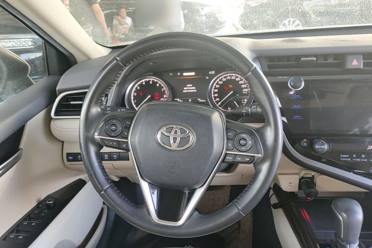 Used Toyota Camry 2019 2.5G Luxury Edition China VI Standard Steering Wheel