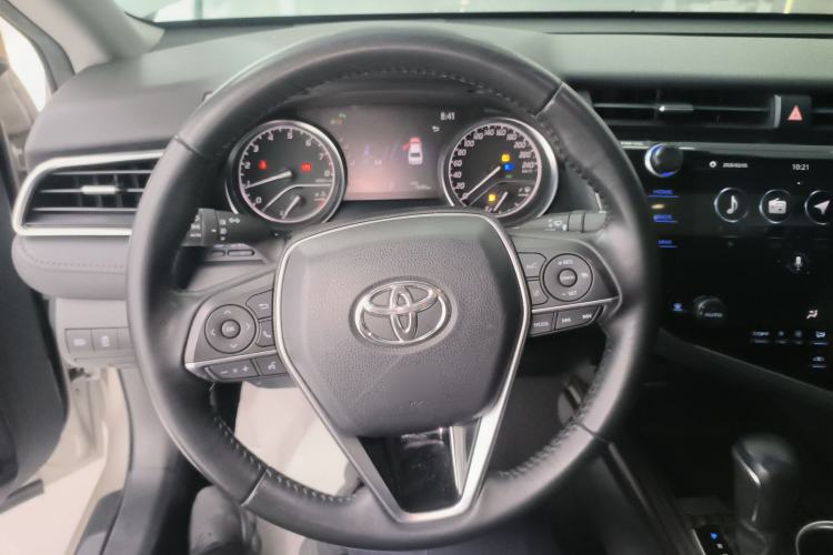 Used Toyota Camry 2019 2.0G Luxury Edition China VI Standard Steering Wheel