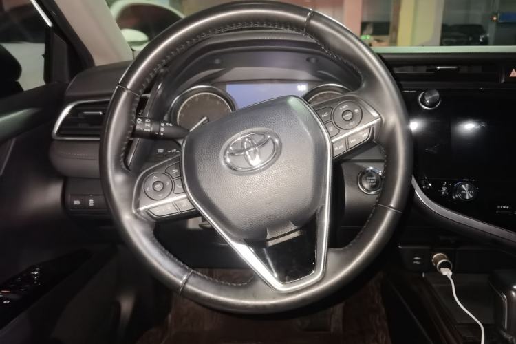 Used Toyota Camry 2019 Revised Version 2.0G Luxury Edition Steering Wheel