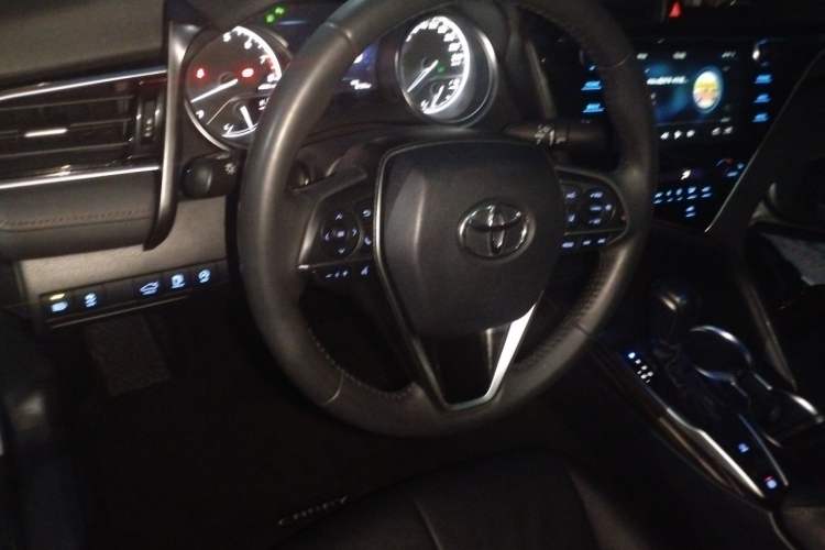 Used Toyota Camry 2019 Revised Version 2.0G Luxury Edition Steering Wheel