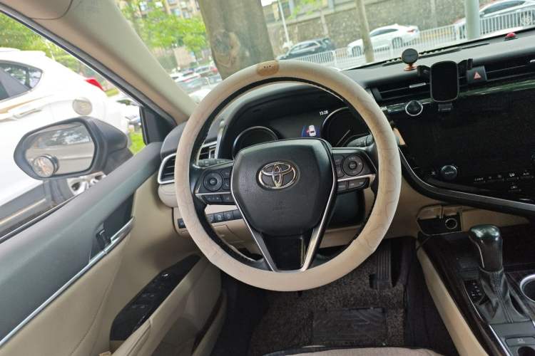 Used Toyota Camry 2019 2.0G Luxury Edition China VI Standard Steering Wheel