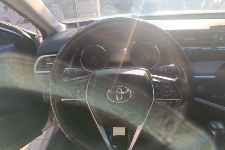 Used Toyota Camry 2019 2.5G Luxury Edition China VI Standard Steering Wheel