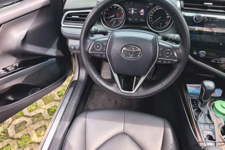 Used Toyota Camry 2019 2.5G Luxury Edition China VI Standard Steering Wheel