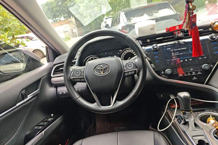 Used Toyota Camry 2019 2.0G Luxury Edition China VI Standard Steering Wheel