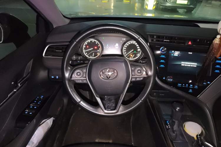 Used Toyota Camry 2019 2.0G Luxury Edition China VI Standard Steering Wheel