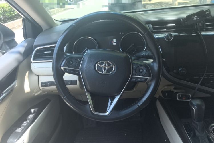 Used Toyota Camry 2019 2.5G Luxury Edition China VI Standard Steering Wheel