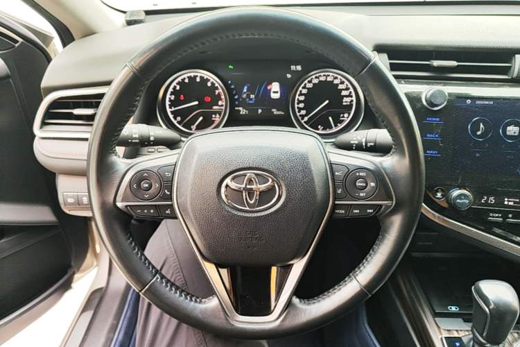 Used Toyota Camry 2019 2.0G Luxury Edition China VI Standard Steering Wheel