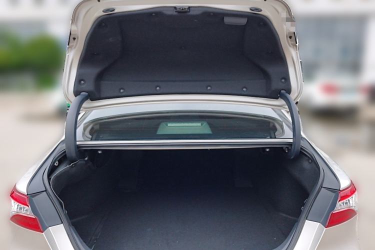 Used Toyota Camry 2019 2.0G Luxury Edition China VI Standard Trunk