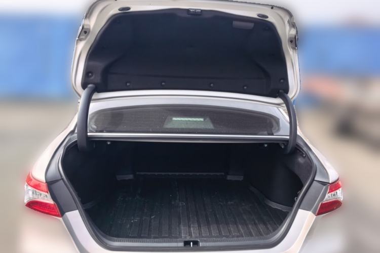 Used Toyota Camry 2019 2.0G Luxury Edition China VI Standard Trunk