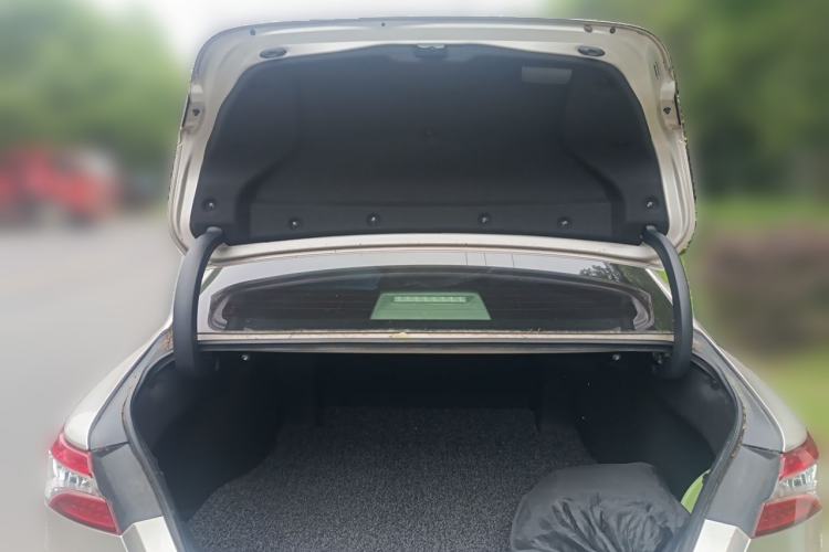 Used Toyota Camry 2019 2.5G Luxury Edition China VI Standard Trunk
