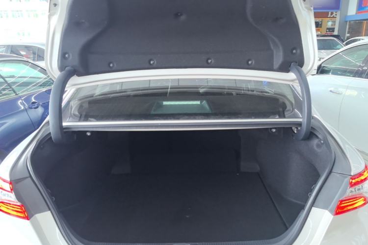 Used Toyota Camry 2019 2.5S FENGSHANG Version China VI Standard Trunk