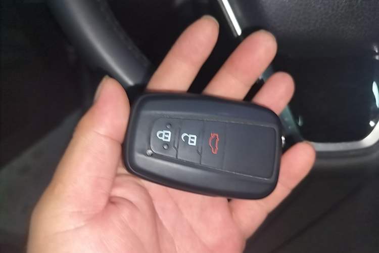 Used Toyota Camry 2019 Revised Version 2.5G Luxury Edition Vehicle Key