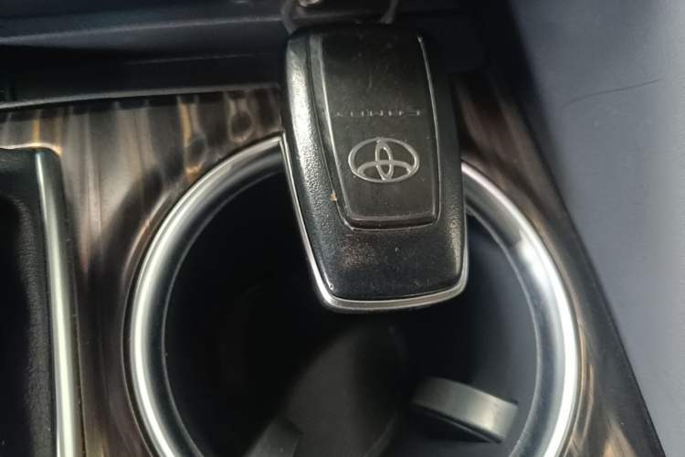 Used Toyota Camry 2019 Revised Version 2.5G Luxury Edition Vehicle Key