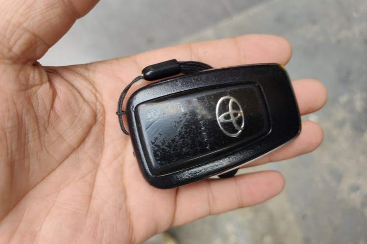Used Toyota Camry 2019 Revised Version 2.5G Luxury Edition Vehicle Key
