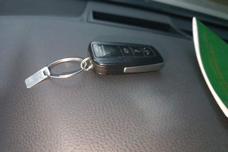 Used Toyota Camry 2019 2.0G Luxury Edition China V Standard Vehicle Key