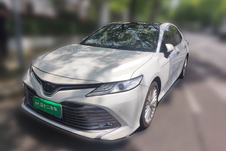 Used Toyota Camry 2019 Revised Version 2.5G Luxury Edition Guazi used car, China used car export, Used car for sale, Used  cars, Cheapest cars for sale