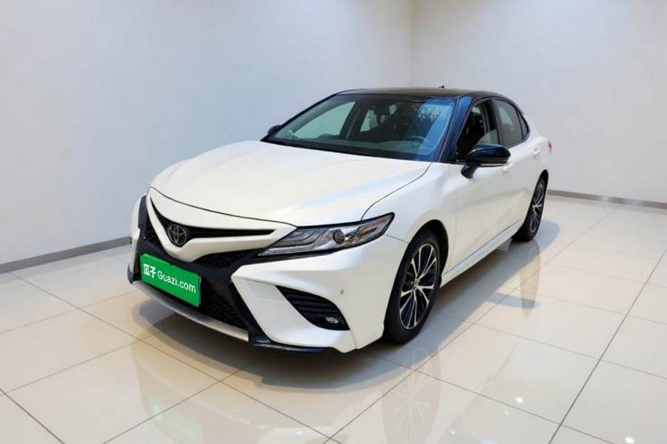 Toyota Camry 2019